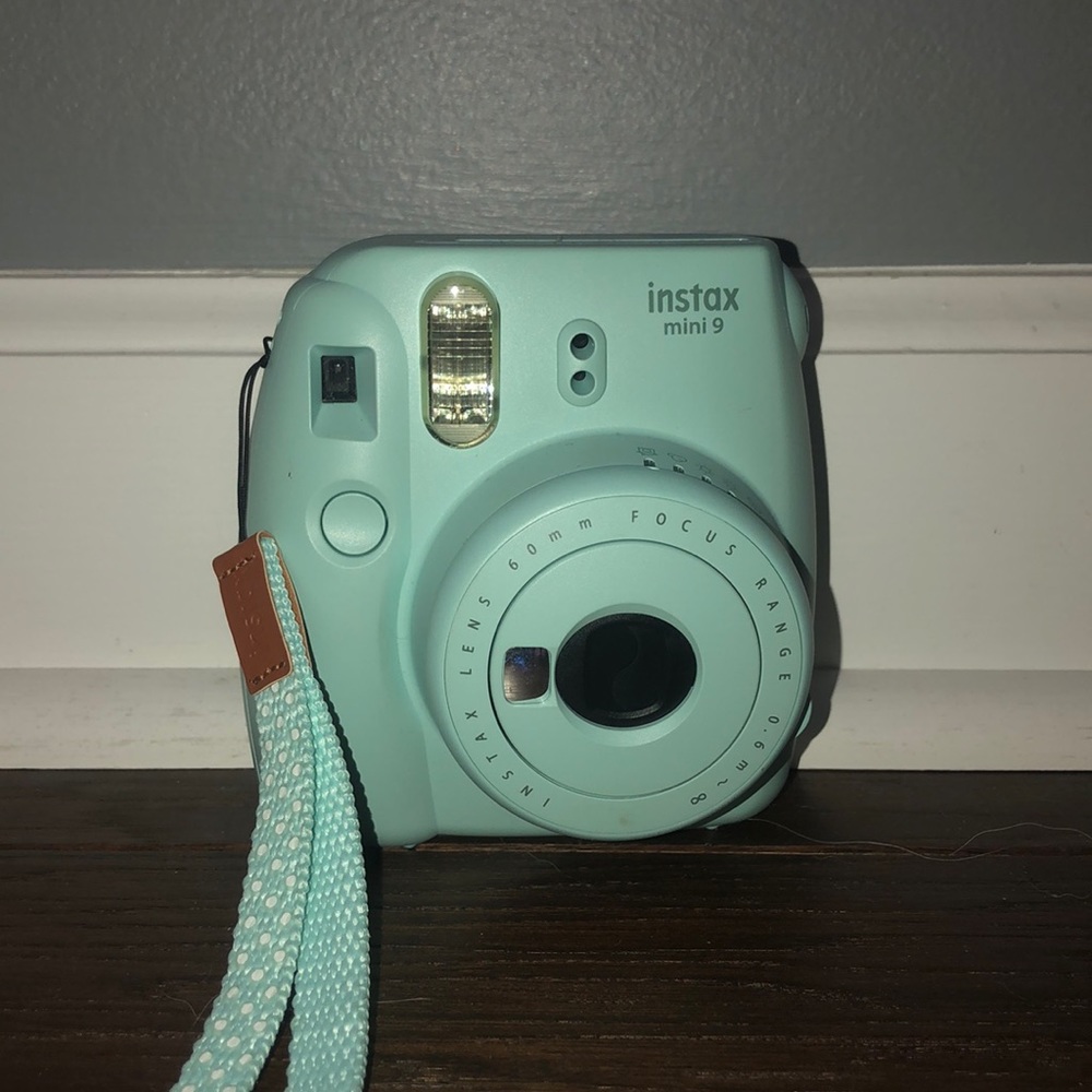 Fujifilm Instax Mini 9 Instant Camera - Ice Blue